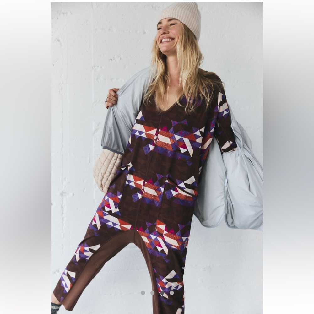 Free People Movement Hotshot Long Sleeve Onesie w Delta Geo Cocoa Pattern